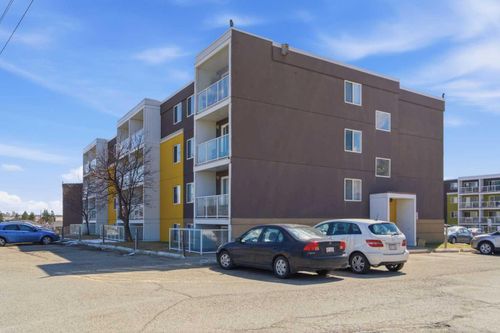 301-4455A Greenview Drive Ne, Calgary, AB, T2E6M1 | Card Image