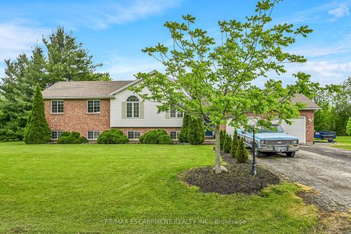 5271 Beavercreek Cres, Wellandport, ON, L0R2J0 | Card Image