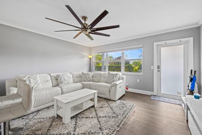 309 Oakridge R, Condo with 1 bedrooms, 1 bathrooms and null parking in Deerfield Beach FL | Image 2