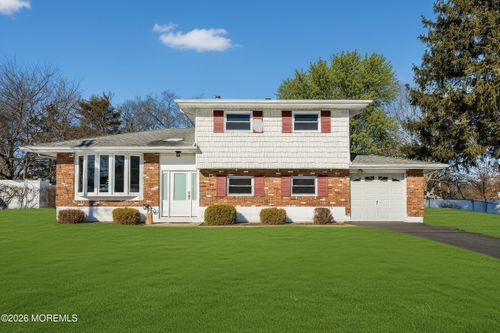 35 Vivian Ct, Howell, NJ, 07731-2725 | Card Image