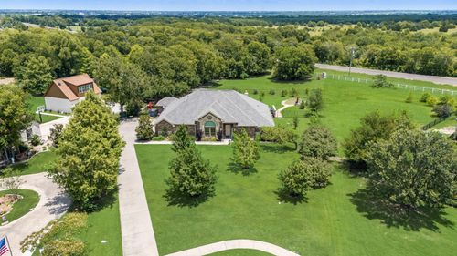 104 Lost Colt Dr, Rockwall, TX, 75032-6880 | Card Image
