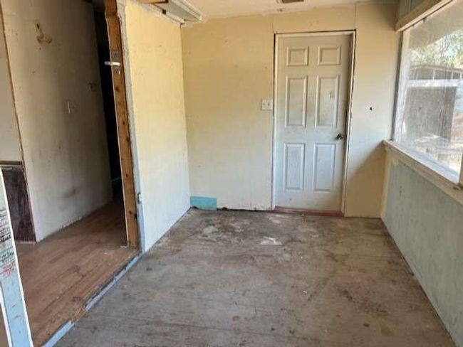 3702 Park St, House other with 3 bedrooms, 2 bathrooms and null parking in Damon TX | Image 5