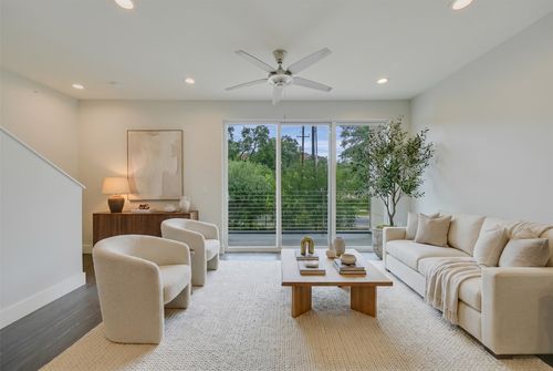 136-604 N Bluff Drive, Austin, TX, 78745 | Card Image