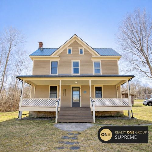 207 W Sycamore St, SNOW SHOE, PA, 16874-8618 | Card Image