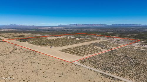 --2940 N 4 Pillars Rd, Huachuca City, AZ, 85616-8601 | Card Image