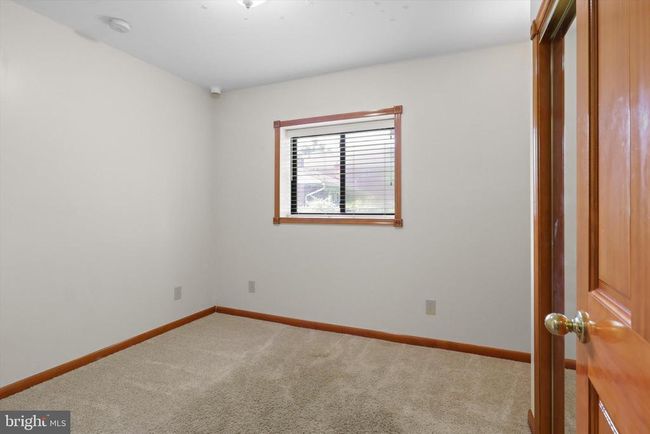 5806 Craig St, House other with 4 bedrooms, 2 bathrooms and null parking in SPRINGFIELD VA | Image 16