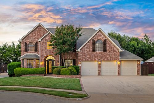 9338 Fairmont Dr, Frisco, TX, 75035-6033 | Card Image