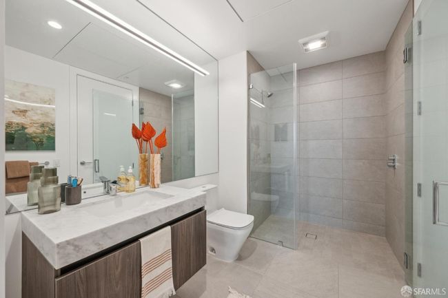 211 - 1 Bristol Ct, Condo with 1 bedrooms, 1 bathrooms and 1 parking in San Francisco CA | Image 7