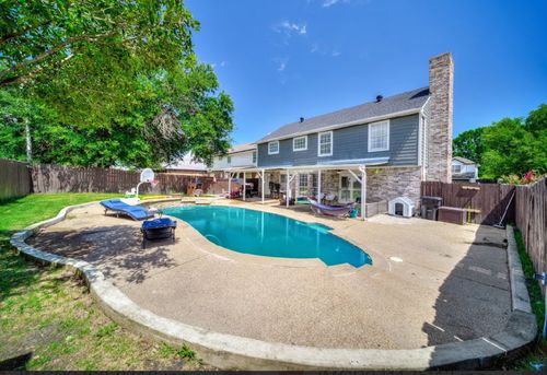 2322 Snowdon Dr, Arlington, TX, 76018-2562 | Card Image