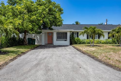 4523 Fluvia Ave, NAPLES, FL, 34103-3240 | Card Image