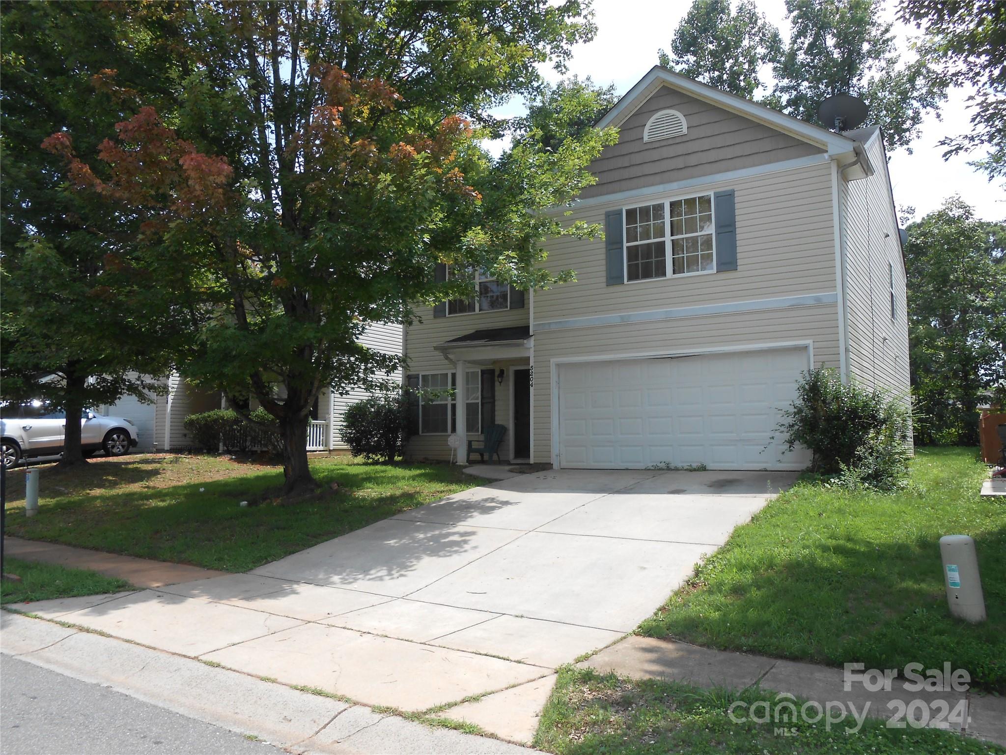 Grays Ridge Dr, Charlotte, NC 28269
