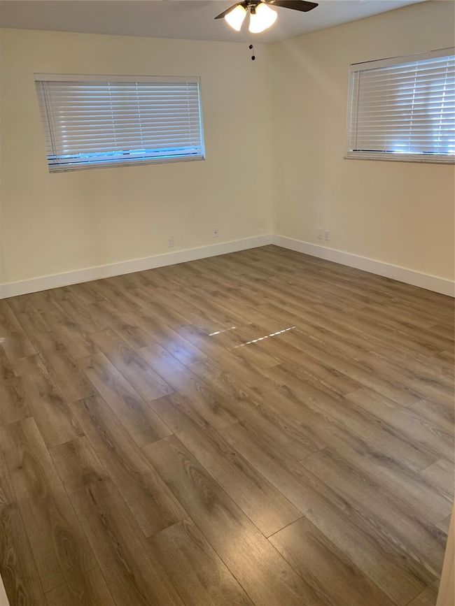 1700 Nw 4 Th Ave, Townhouse with 2 bedrooms, 3 bathrooms and null parking in Boca Raton FL | Image 5