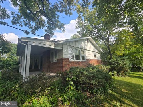 820 Birch St, READING, PA, 19605-1408 | Card Image