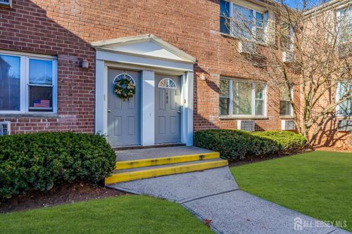 apt-4b-14 York Dr, Edison, NJ, 08817-4954 | Card Image