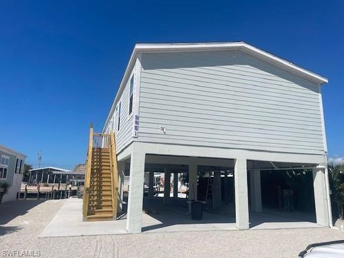 2951 York Rd, ST. JAMES CITY, FL, 33956-2302 | Card Image