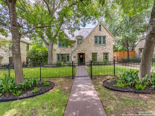 204 Parklane Dr, Olmos Park, TX, 78212-1750 | Card Image
