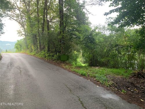 426 Rudd Hollow Rd, Townsend, TN, 37882-3311 | Card Image