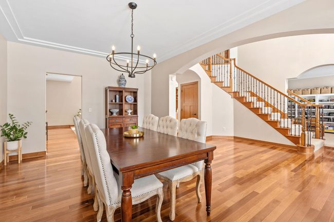 9256 Gateway Ln, House other with 5 bedrooms, 5 bathrooms and null parking in Eden Prairie MN | Image 6