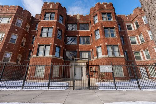 1n-7628 Essex Ave, Chicago, IL, 60649-5997 | Card Image