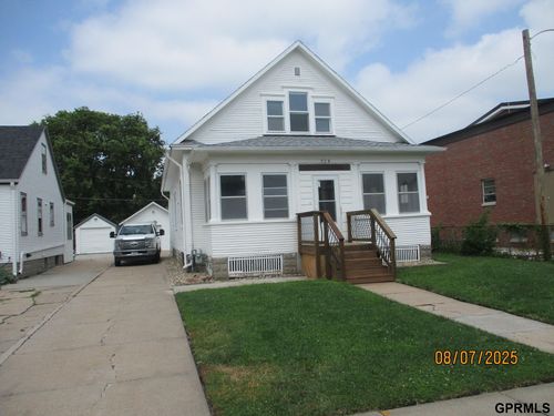 522 E 3rd St, Fremont, NE, 68025-6302 | Card Image