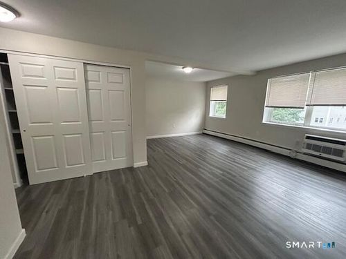 4b-40-1 Prospect Ave, Norwalk, CT, 06850-3737 | Card Image