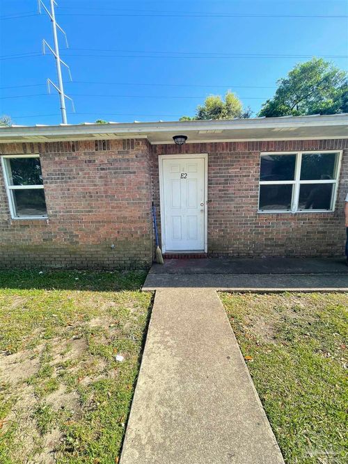 apt-f1-7240 Hilburn Rd, Pensacola, FL, 32504-6229 | Card Image