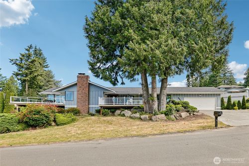 5925 94th St Sw, Mukilteo, WA, 98275-3601 | Card Image