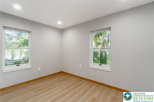 226 Fern St, House other with 4 bedrooms, 2 bathrooms and null parking in Jim Thorpe PA | Image 17