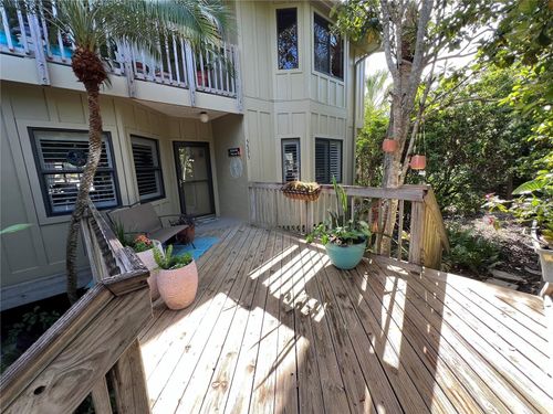 24-5395 Lake Arrowhead Trail, Sarasota, FL, 34231 | Card Image