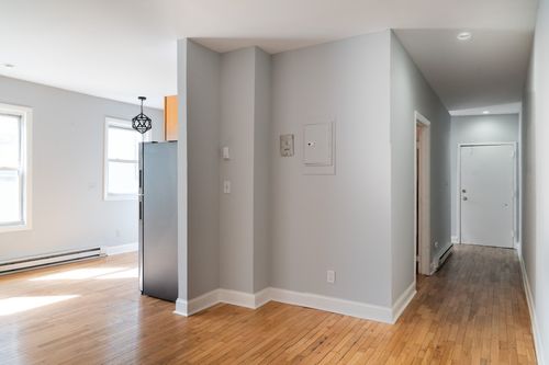 3a-5 Sutton St, Boston, MA, 02126-1895 | Card Image