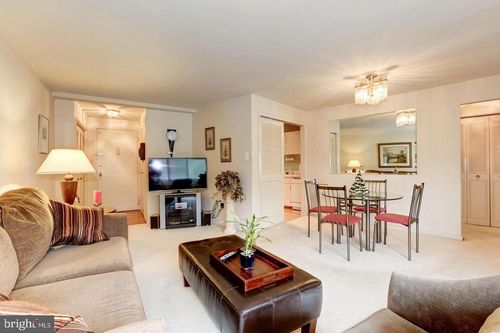 503-10201 Grosvenor Pl, ROCKVILLE, MD, 20852-4609 | Card Image