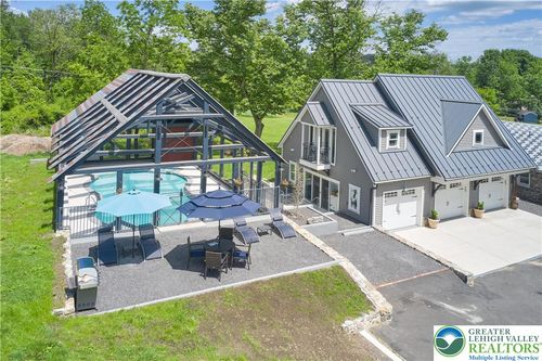 75 Browns Dr, Williams Twp, PA, 18042-9440 | Card Image