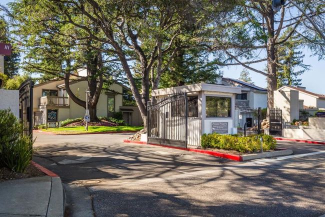 19414 Vineyard Ln, Townhouse with 3 bedrooms, 3 bathrooms and 20 parking in Saratoga CA | Image 34