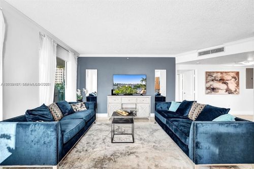 608-17555 Atlantic Blvd, Sunny Isles Beach, FL, 33160-2993 | Card Image
