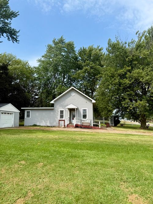 303 W Plumb St, Ransom, IL, 60470-8096 | Card Image