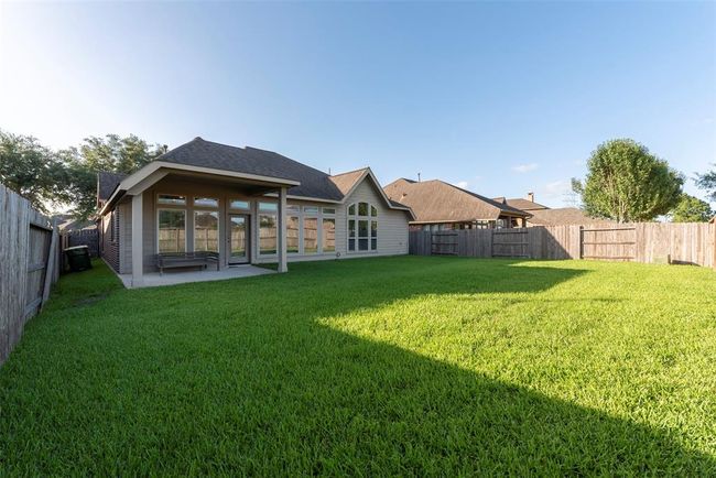 2407 Lost Bridge Ln, House other with 4 bedrooms, 2 bathrooms and 2 parking in Pearland TX | Image 28