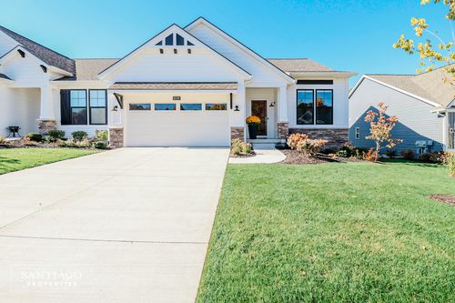 8339 Autumn Acres Dr, Rockford, MI, 49341-6301 | Card Image