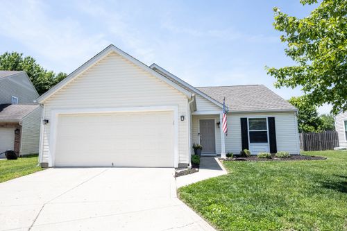 18653 Pilot Mills Dr, Noblesville, IN, 46062-9447 | Card Image