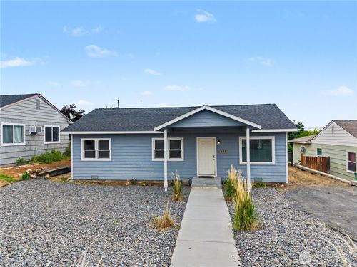 222 Mocliff Rd, Ephrata, WA, 98823-1534 | Card Image