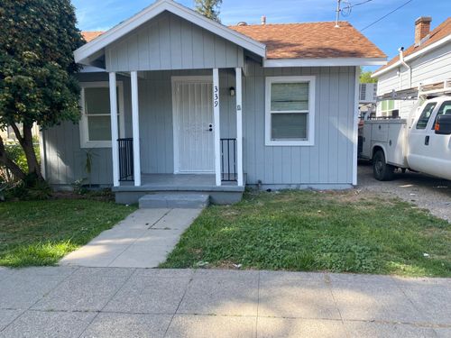 339 North St, Woodland, CA, 95695-3231 | Card Image