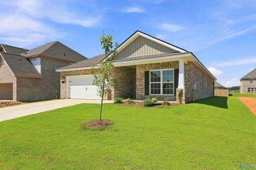 126 Ivy Vine Dr, Toney, AL, 35773-4501 | Card Image