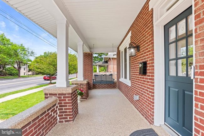 506 W High St, House other with 3 bedrooms, 2 bathrooms and null parking in CARLISLE PA | Image 4