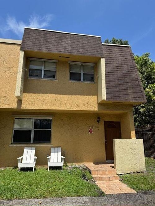 5844 Blueberry Ct, Lauderhill, FL, 33313-3081 | Card Image