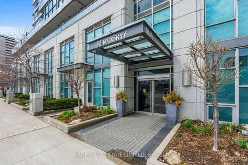 506-1048 Broadview Avenue, East York, ON, M4K2B8 | Card Image