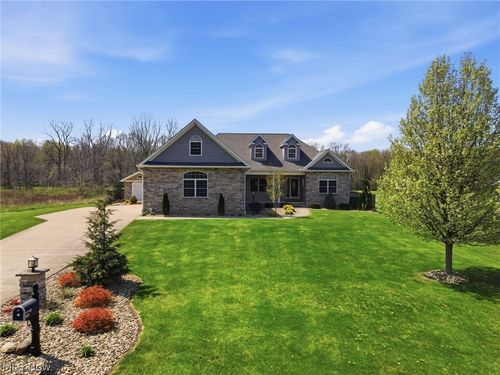 181 Margor Dr, Conneaut, OH, 44030-1027 | Card Image