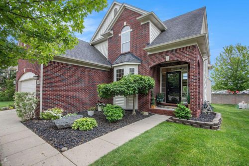 6344 Trailside Dr, Washington Township, MI, 48094-3847 | Card Image