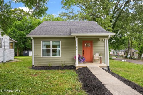 2000 Seminole Ave, Knoxville, TN, 37915-3121 | Card Image