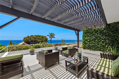2142 Ruby Pl, Laguna Beach, CA, 92651-3646 | Card Image
