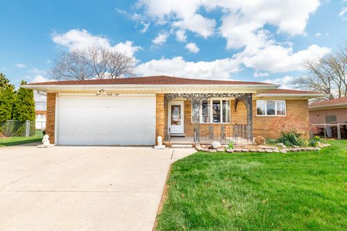 15099 Reeck Rd, Southgate, MI, 48195-2645 | Card Image