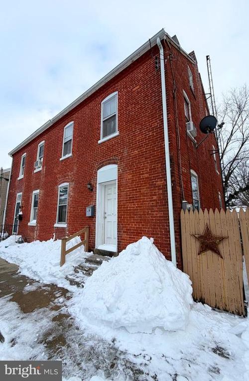 29 W Gramby St, MANHEIM, PA, 17545-2409 | Card Image